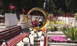 Edirnekapı Şehitliği’nde bayram ziyareti