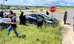 Kırklareli’nde iki otomobil çarpıştı: 6 yaralı