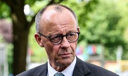 Merz: "Tahran müzakere masasına dönmeli, bölgeyi ve dünyayı rehin almaktan vazgeçmeli"