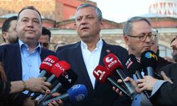 Özgür Özel bayram namazını memleketi Manisa’da kıldı