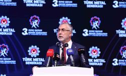 Bakan Işıkhan: "Gençlerimizin dijital bağımlılık konusuna dikkatle eğilmesi gerektiğini düşünüyorum"
