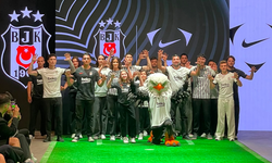 Beşiktaş Yeni Sezon Formasını Tüpraş Stadyumu’nda Tanıttı