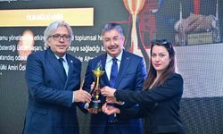 Eskişehir Valisi Yılmaz, ’Yılın Mülki İdare Amiri’ seçildi
