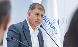 İzmir Büyükşehir Belediye Başkanı Cemil Tugay CHP’den istifa etti