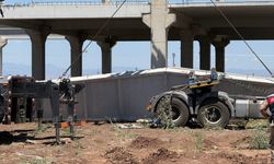 Yaklaşık 15 tonluk beton blok altında kaldılar: 1 ölü, 1 yaralı
