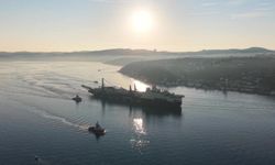 325 metrelik dev boru döşeme gemisi İstanbul Boğazı’ndan geçiş yaptı