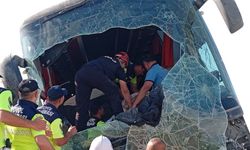 Aksaray’da yolcu otobüsü şarampole devrildi: 44 yaralı