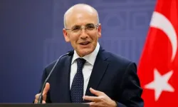 Bakan Şimşek: "İkinci çeyrekte yıllıklandırılmış turizm geliri 65,2 milyar dolar ile 2025 yılı seviyesini korudu"