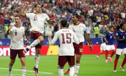 İspanya Dünya Kupası’nın İlk Finalisti Oldu: Fransa’yı 2-0 Yenen Matadorlar, Taraftarların Dilinde Tek Kelime: “Oley”