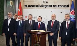  Adalet Bakanı Gürlek, Trabzon Büyükşehir Belediyesi'ni ziyaret etti