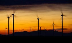 Aksa Enerji'nin Manisa Depolamalı RES Projesi