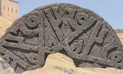 Ani'de 'Hz. Muhammed' isminin yer aldığı Selçuklu taşı bulundu