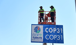 Antalya, COP31'e hazırlanıyor: 67 yeni yön levhası monte ediliyor