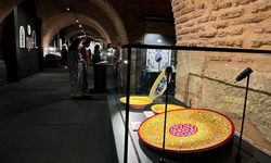'Ateşin Renkleri' Çini Sergisi İstanbul'da açıldı