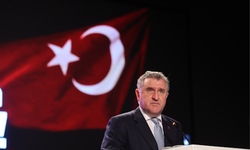Bak: Şanlı bayrağımızı gururla temsil edeceğinize gönülden inanıyoruz
