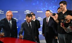 Bakan Kacır ve Vali Aktaş, Hyundai IONIQ 3'ün seri üretim törenine katıldı