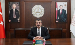 Bakan Tekin: Öğretmenlerin mesleki çalışmaları çevrim içi başlayacak