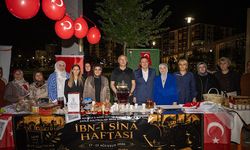 Başkan Er, İbn-i Sina Haftası etkinliğinde vatandaşlarla buluştu