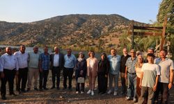 Başkan Ünlüce'den şehit Zeynel Gülgen'in ailesine ziyaret