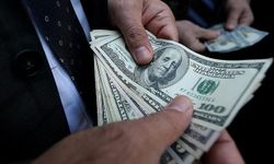 Brent petrolde 82,39 dolar, altında 4.500 dolar destek olarak öne çıkıyor