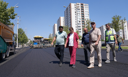 Bucak, Talaytepe Caddesi'ndeki asfalt çalışmalarını inceledi