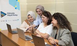'Dijitalde Hayat Kolay' projesinde mentörlük ve hibe başvuruları başladı