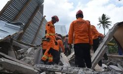 Endonezya'da deprem