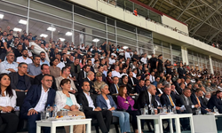 Eşbaşkan Bucak, Amedspor-Erzurumspor maçını tribünden izledi