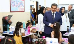 Esenler Belediyesi'nden birinci sınıflara kırtasiye desteği