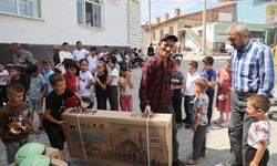 'Güle Oynaya Camiye Gel' projesinde 13 bin 91 çocuğa bisiklet dağıtımı başladı