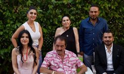 İbrahim Tatlıses’in evinde mutlu gün: Manevi kızına isteme töreninde beşi bir yerde taktı