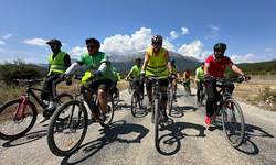 Konya'da Bisikletliler Beyşehir rotasında 42 kilometre pedal çevirdi