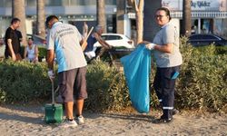 Marmaris sahillerinde sabah temizliği