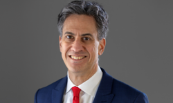 Miliband'dan Nepal'e destek mesajı