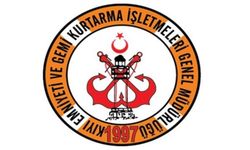 Moda açıklarında sürüklenen tekne emniyete alındı