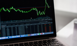 Nasdaq100'de toparlanma sürüyor: Gözler 31.750 dolar seviyesinde