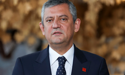 Özel, Trabzon'da esnaf ve vatandaşlarla buluştu