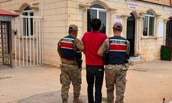 Şanlıurfa'da kesinleşmiş hapis cezaları bulunan 2 firari yakalandı