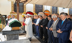 Vali Aktaş, Refika Cantürk'ün cenaze namazına katıldı