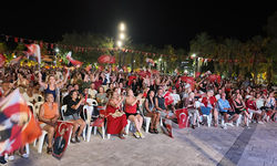 Bodrum'da Filenin Sultanları'nın Avrupa şampiyonluğu meydanlarda kutlandı