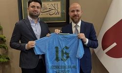 Bursaspor Başkanı Çelik’ten Bilal Erdoğan’a özel forma