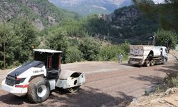 Gazipaşa'da kırsal mahallelerde asfalt çalışması sürüyor