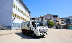 Gemlik'te okullarda yeni eğitim yılı öncesi temizlik çalışması
