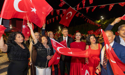 İzmir'in kurtuluşunun 104. yılı resepsiyonla başladı