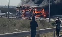 Kuzey Marmara Otoyolu’nda Facia: Yolcu Otobüsü Bariyerlere Çarpıp Alev Alev Yandı!
