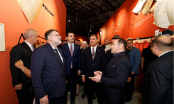 Nazım Hikmet sergisi İzmir'de açıldı