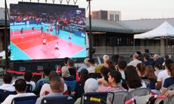 Osmangazi Meydanı'nda Filenin Sultanları heyecanı yaşandı