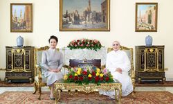 Peng Liyuan Mısır Cumhurbaşkanı'nın eşi Entissar Amer ile çay sohbetinde buluştu