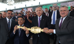 YAĞLI GÜREŞ CUMHURBAŞKANLIĞI KUPASI’NDA BAŞPEHLİVAN ORHAN OKULU OLDU