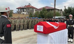 Yüksekova’nın şehidi gözyaşları arasında toprağa verildi